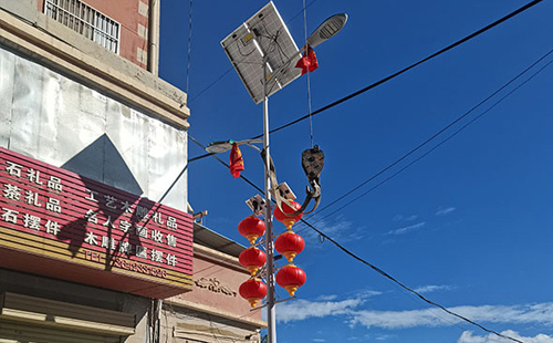 节能率翻倍：金银川路街道智慧路灯选单灯控制器实战指南